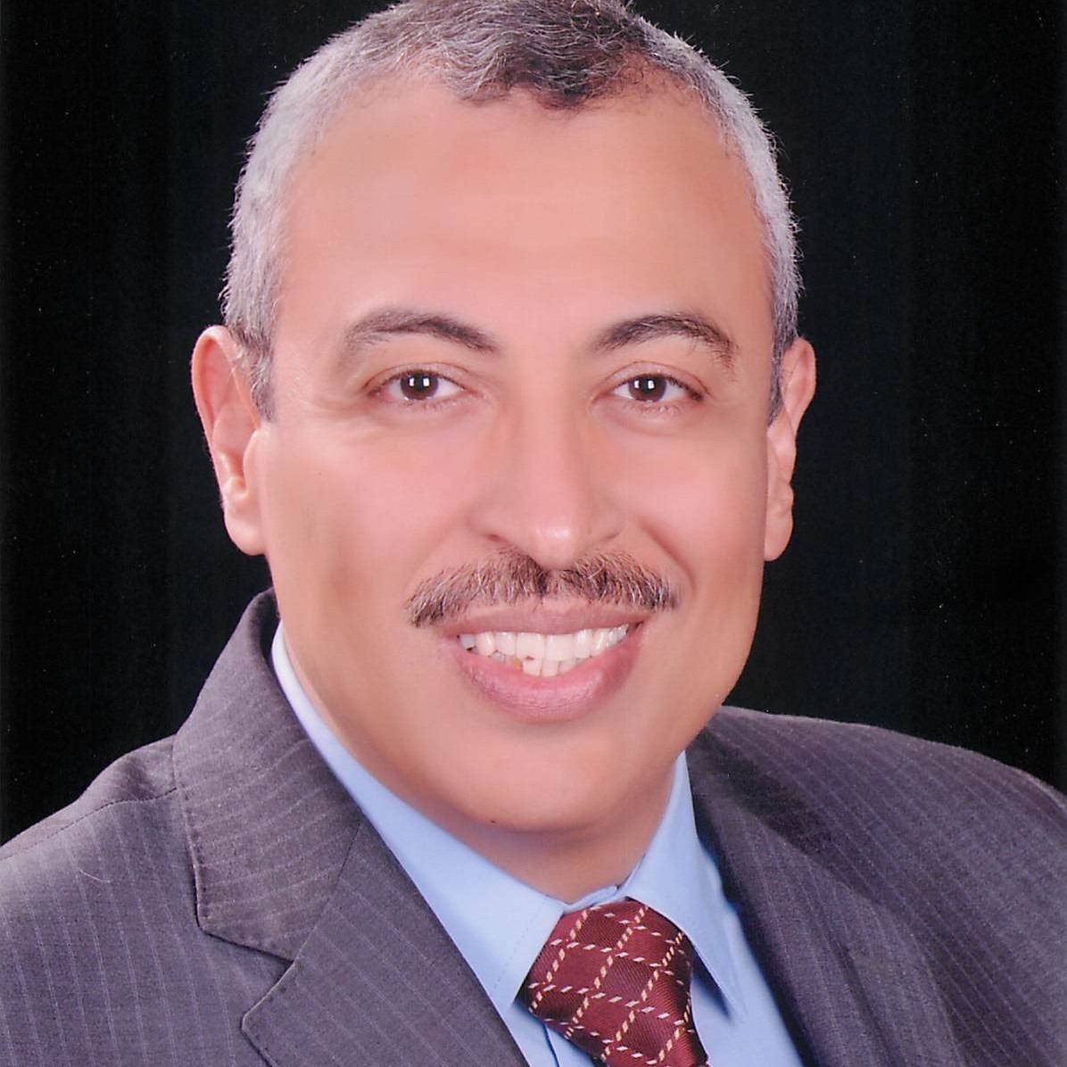 عيادة أستاذ. دكتور خالد عامر